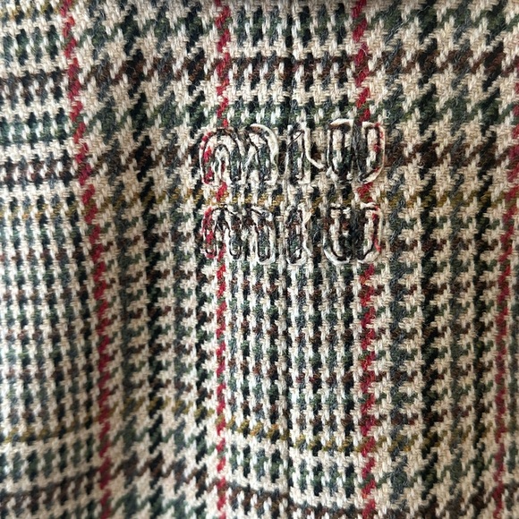 Miu Miu Single-Breasted Tartan coat cut for a oversized fit Lapel collar size 40 - Picture 8 of 16